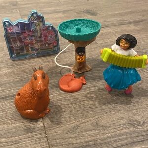 4 Disney Encanto McDonald’s Happy Meal Toys   girls boys toy action figures kids